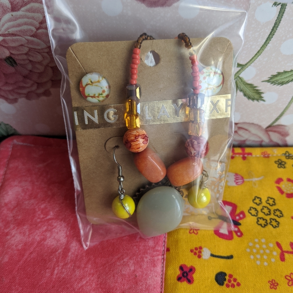 Jewelry - Picture 4 of 7